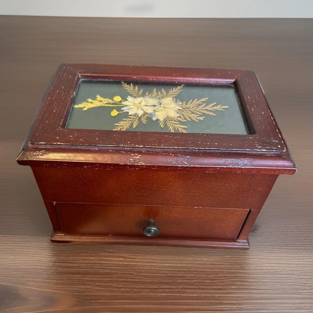 Croft & Barrow Wooden Square Jewelry Box with Pressed Flowers in Glass 8